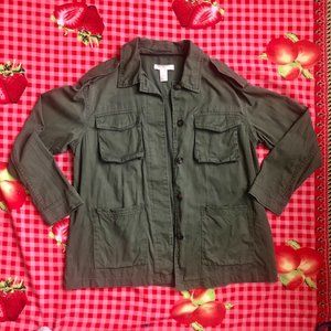 Thick olive green jacket from H&M 💚💚💚